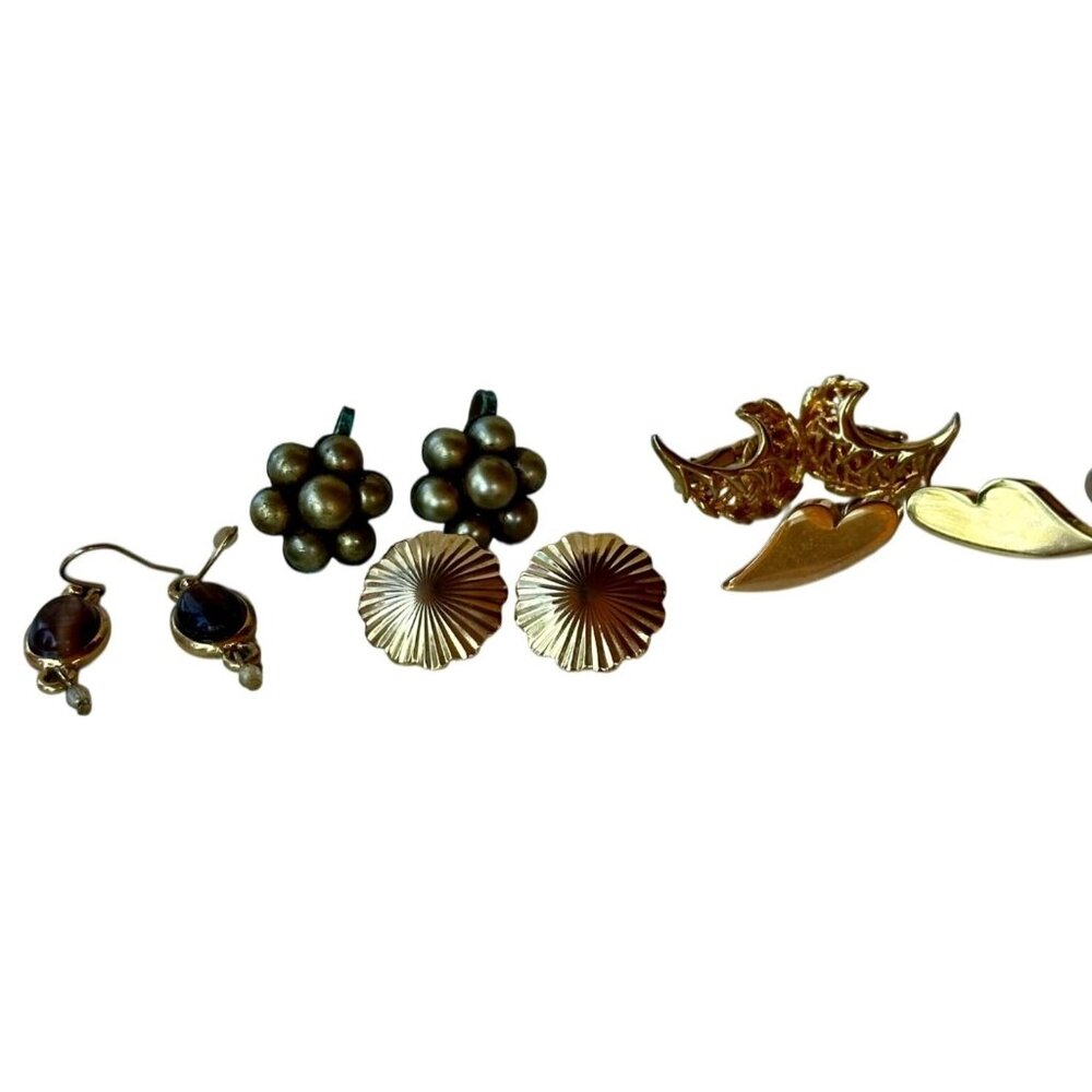 Mixed/Random Lot of 5 Gold Tone Fashion Earrings (See Photos & Description)